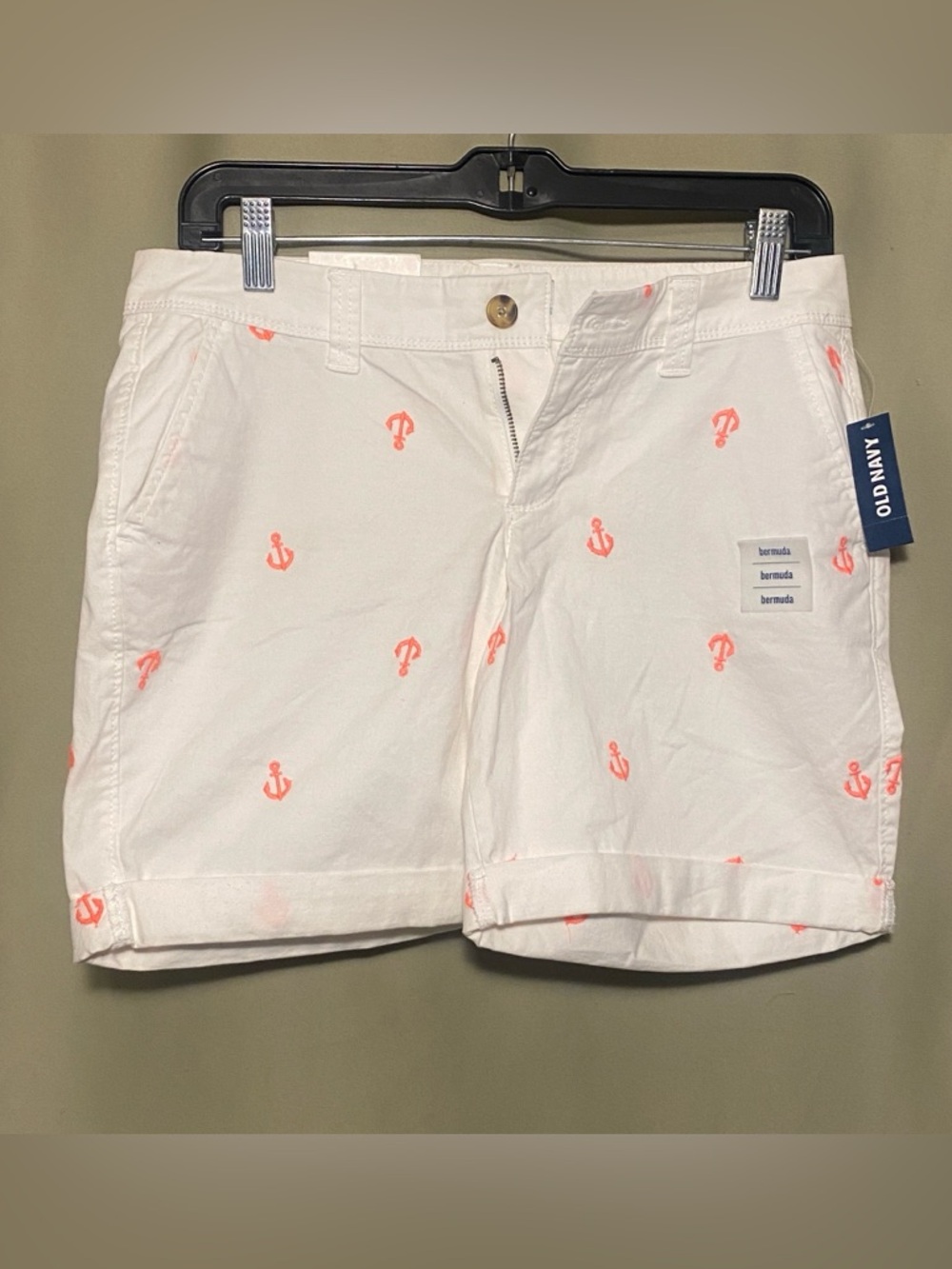 Old Navy Coral Anchor Design Mid Rise Stretch •Extensible  Bermudan Shorts 2 NWT